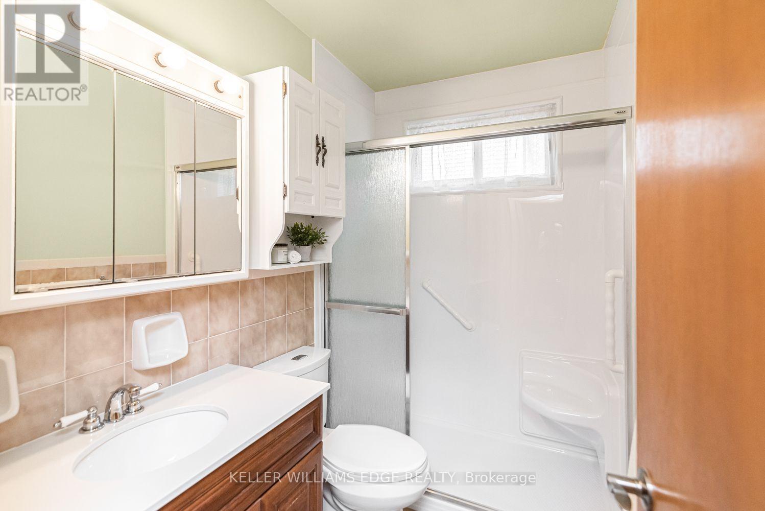 30 Goldfinch Road, Hamilton, Ontario  L9A 3W7 - Photo 24 - X13794162