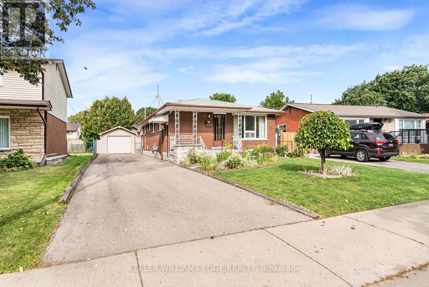 30 Goldfinch Road, Hamilton, Ontario  L9A 3W7 - Photo 44 - X13794162