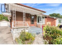 30 GOLDFINCH ROAD, Hamilton, Ontario