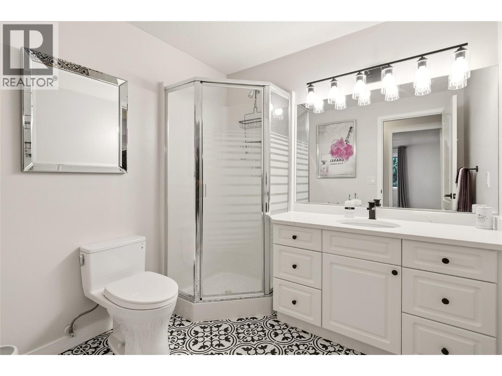 724 Lone Pine Drive, Kelowna, British Columbia  V1P 1A1 - Photo 36 - 10401010