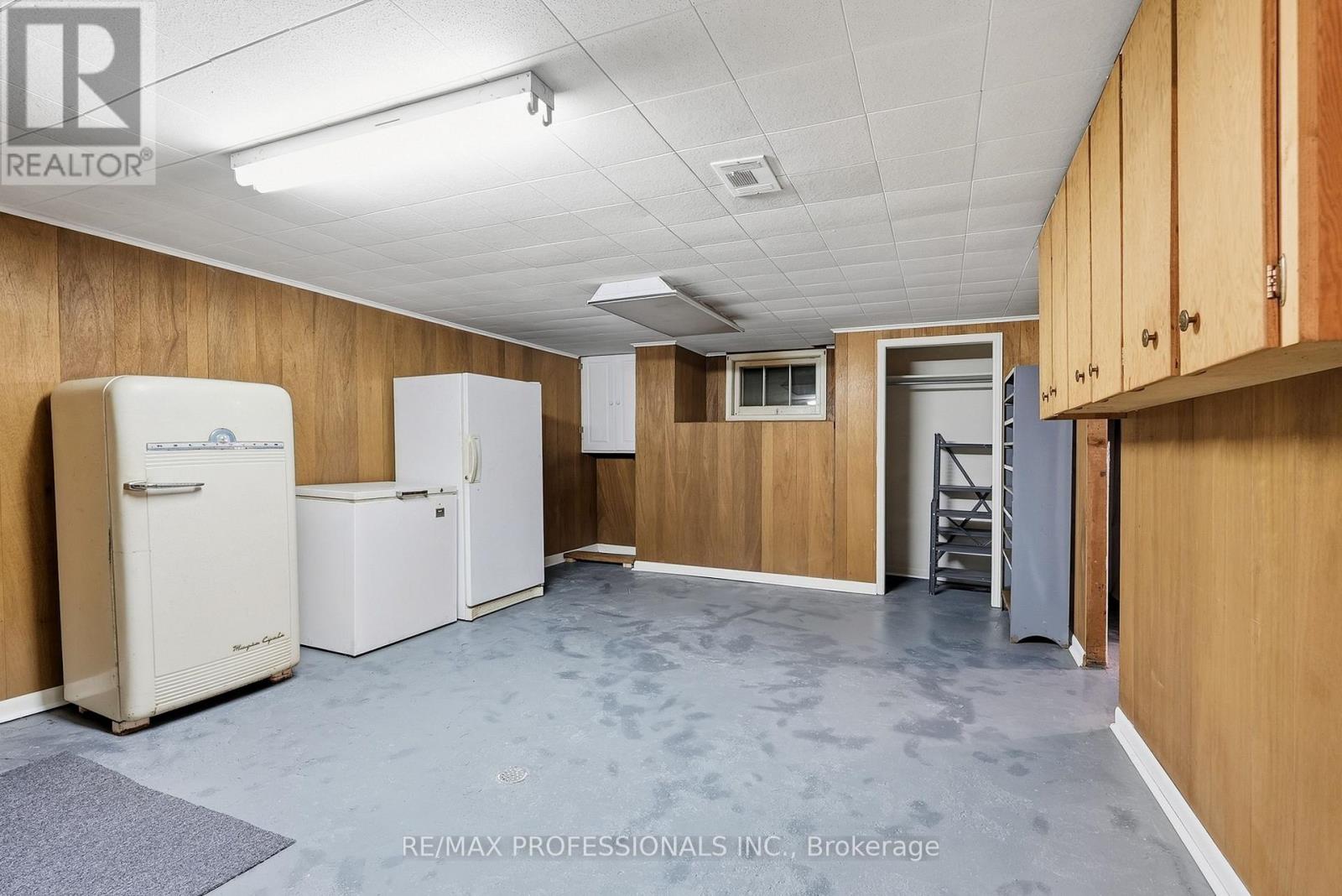 45 Fernalroy Boulevard, Toronto, Ontario  M8Z 3W2 - Photo 36 - W13792232