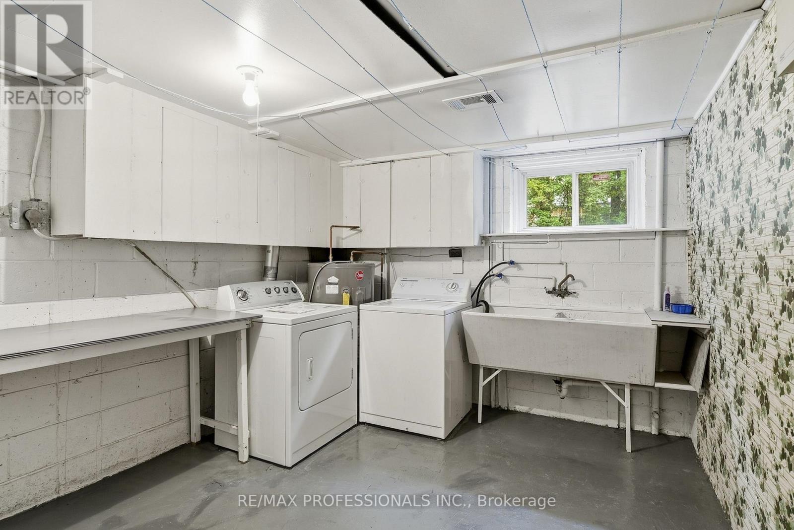 45 Fernalroy Boulevard, Toronto, Ontario  M8Z 3W2 - Photo 37 - W13792232
