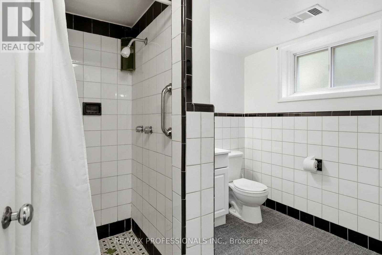 45 Fernalroy Boulevard, Toronto, Ontario  M8Z 3W2 - Photo 39 - W13792232