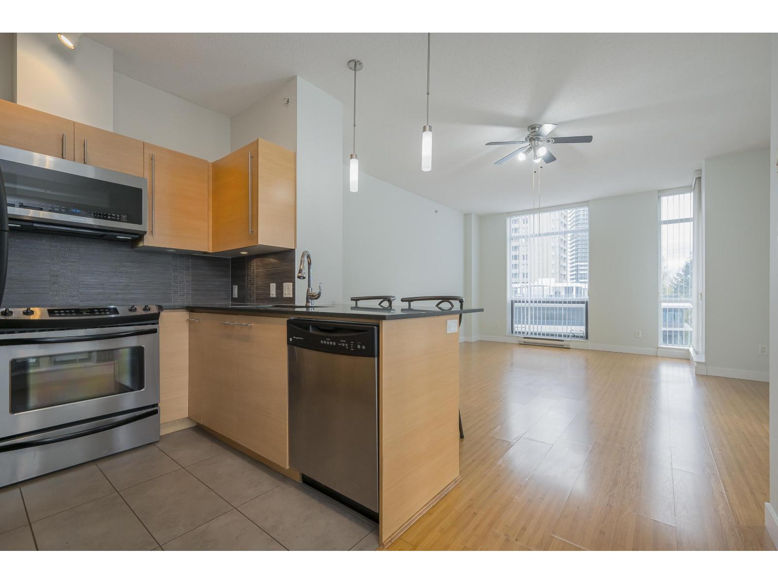 404 13399 104 Avenue, Surrey, British Columbia  V3T 0C9 - Photo 4 - R3165793