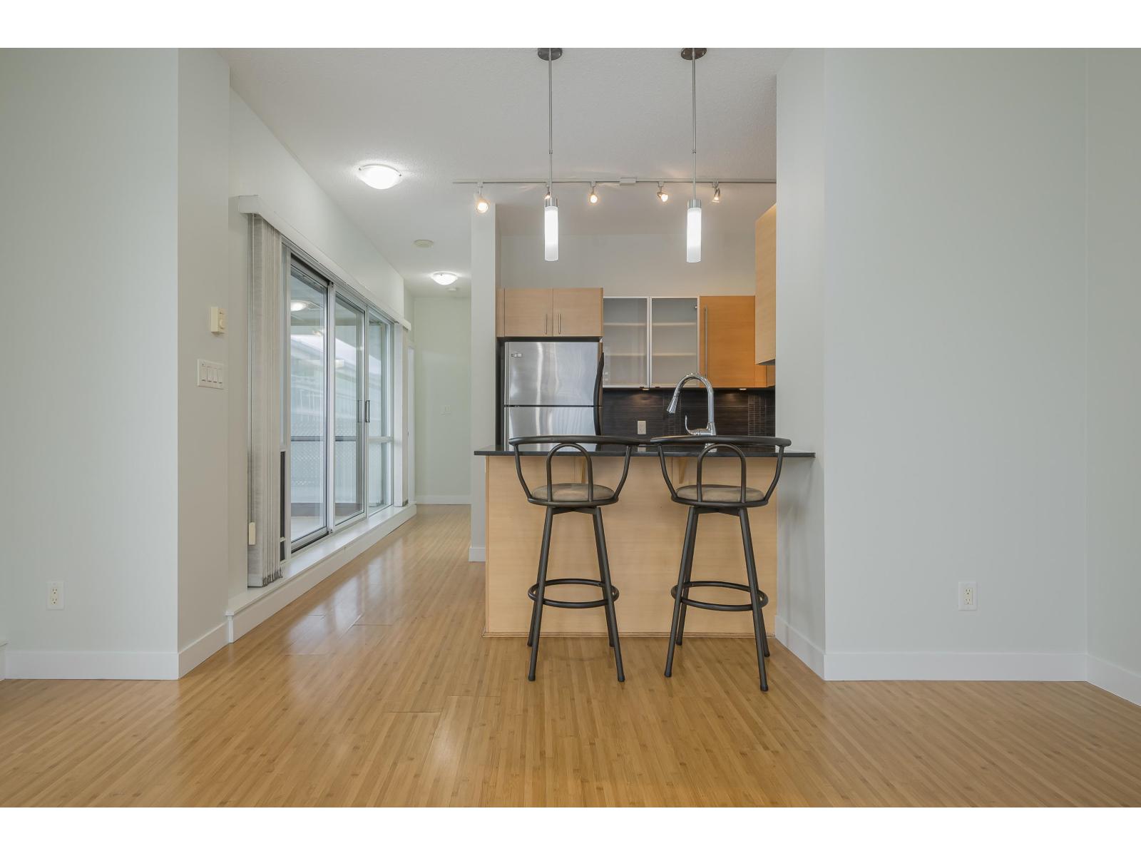 404 13399 104 Avenue, Surrey, British Columbia  V3T 0C9 - Photo 6 - R3165793