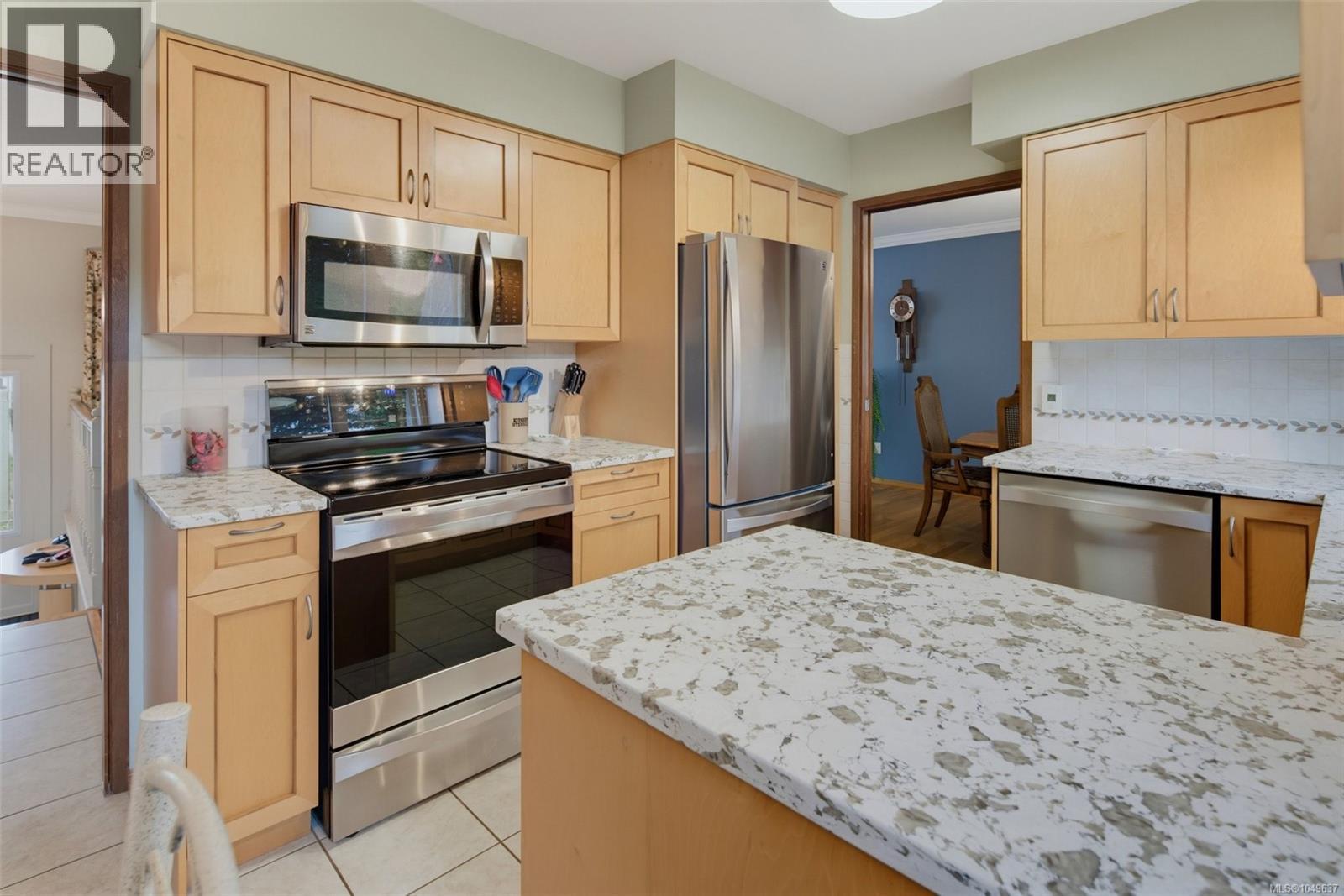 2056 Skyline Cres, Central Saanich, British Columbia  V8M 1M6 - Photo 20 - 1049637