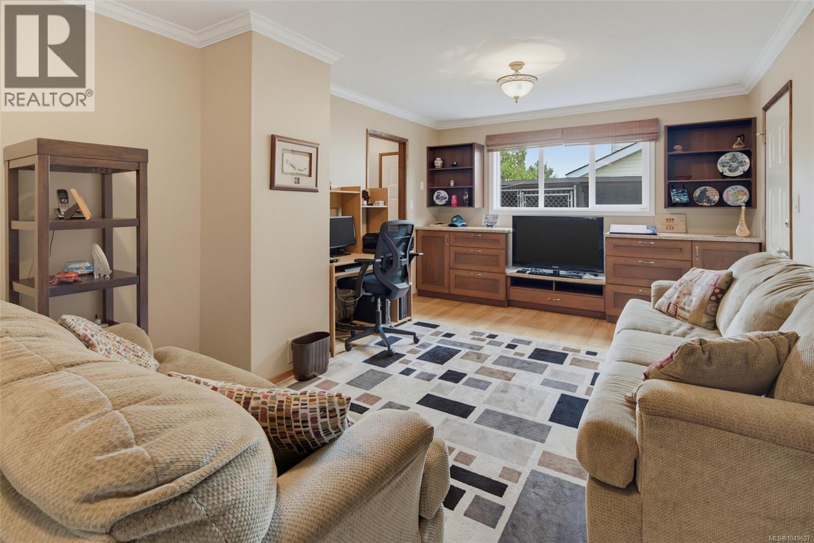 2056 Skyline Cres, Central Saanich, British Columbia  V8M 1M6 - Photo 25 - 1049637