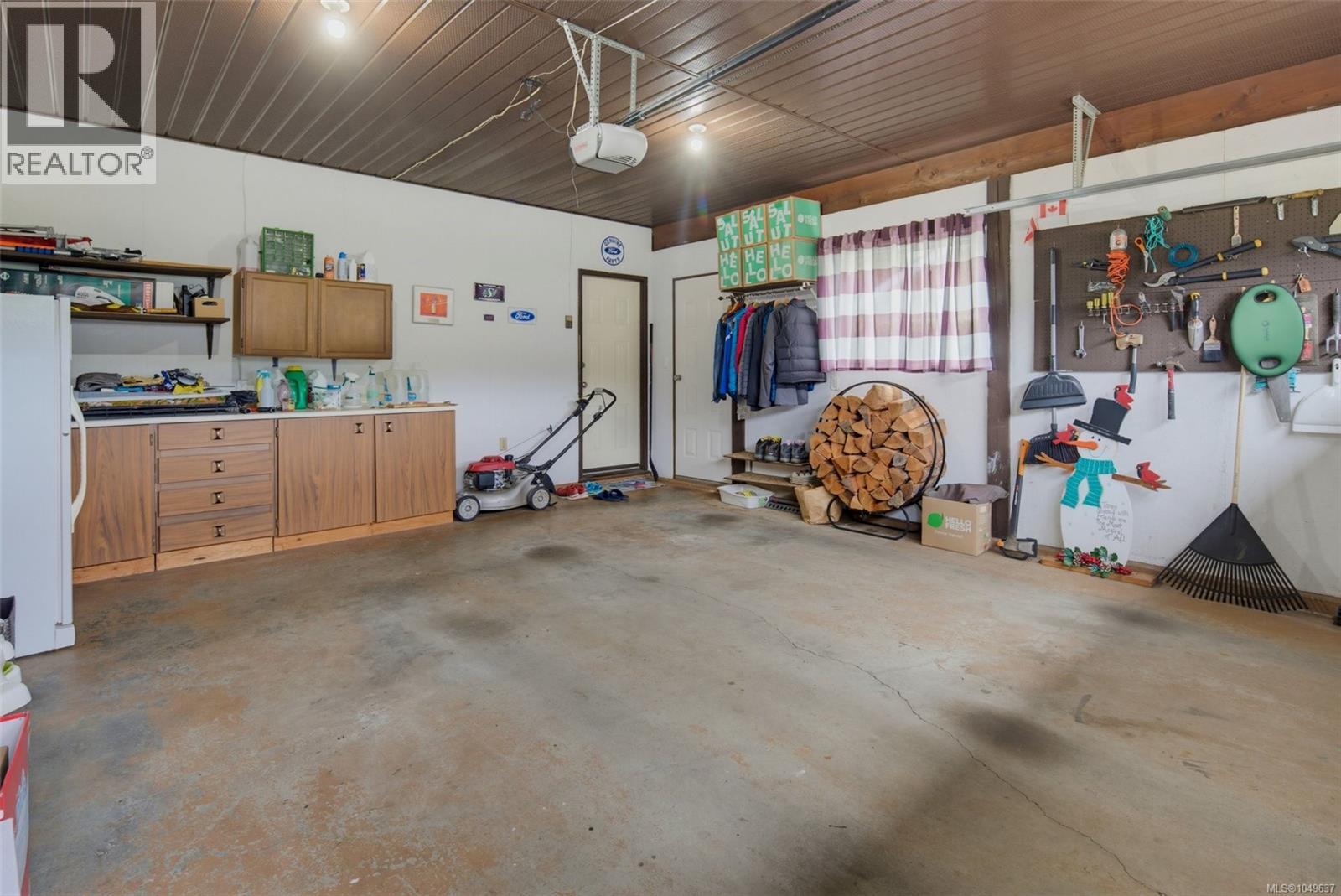2056 Skyline Cres, Central Saanich, British Columbia  V8M 1M6 - Photo 44 - 1049637