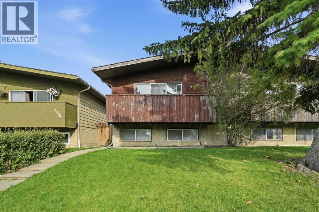 2706 46 Street Se, Calgary, Alberta  T2B 2N8 - Photo 1 - A2334025