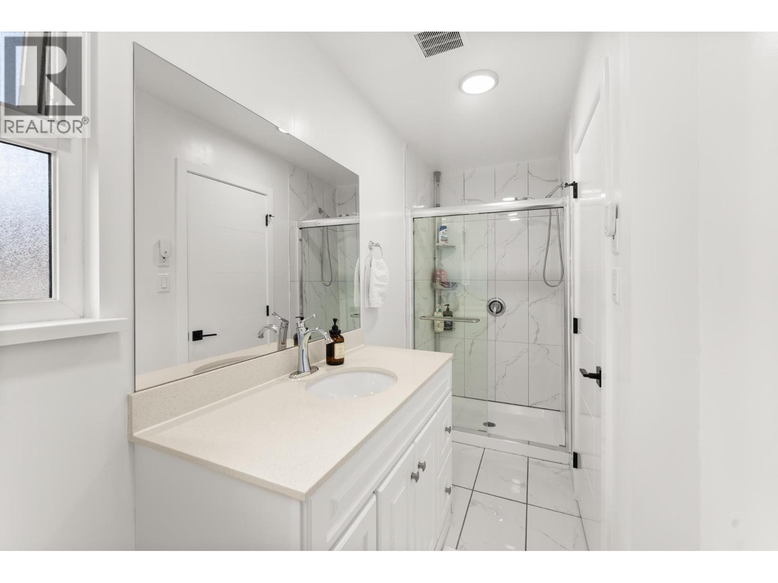 9152 Klenner Drive, Burnaby, British Columbia  V3N 4E5 - Photo 28 - R3166493