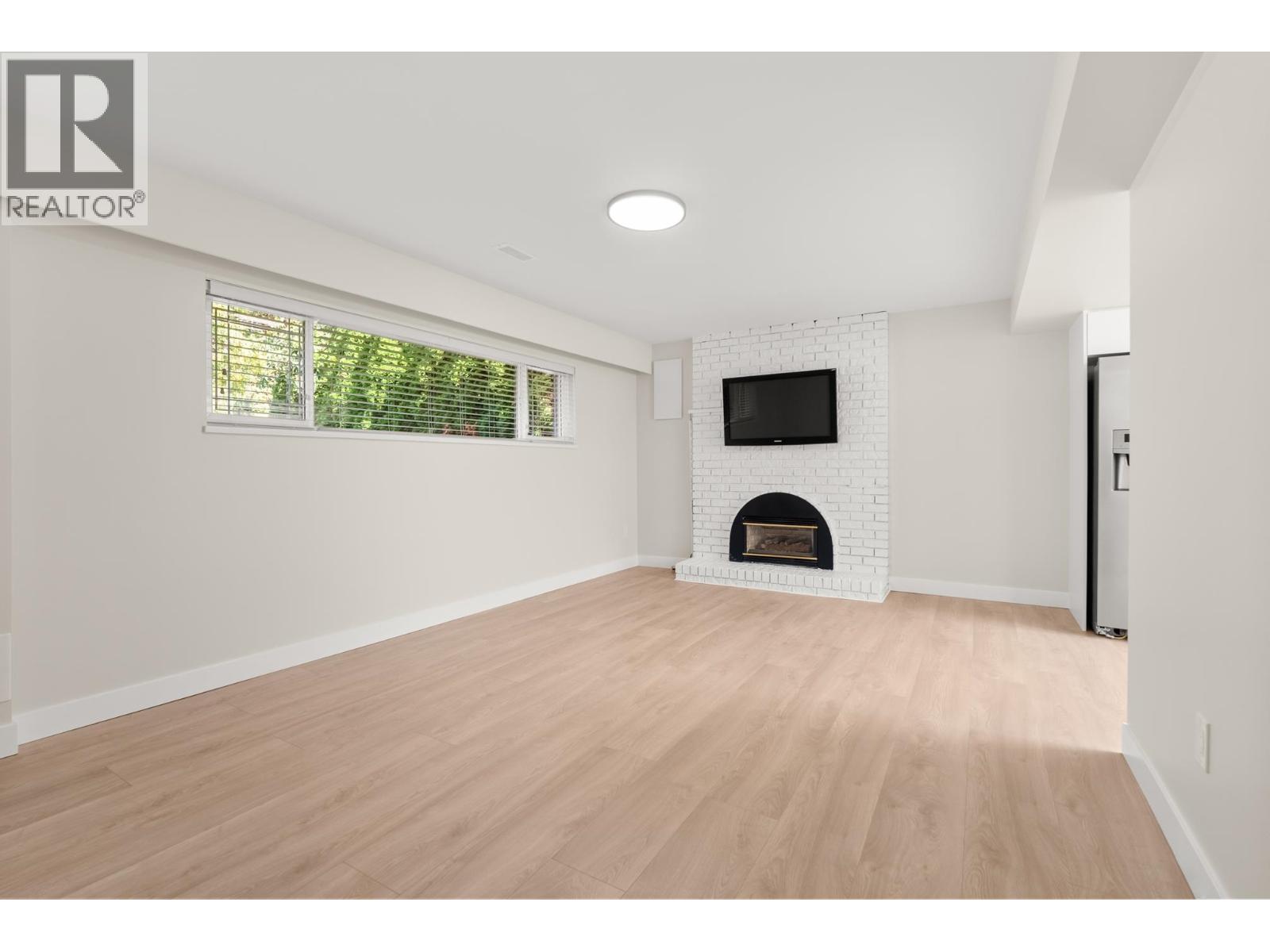 9152 Klenner Drive, Burnaby, British Columbia  V3N 4E5 - Photo 31 - R3166493