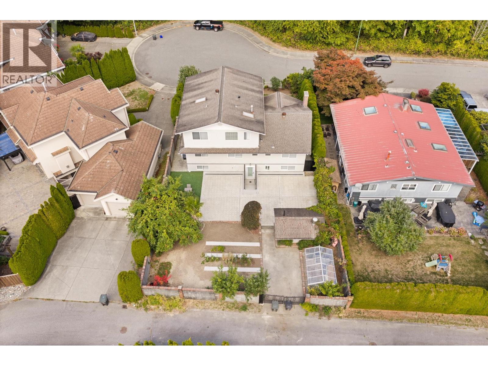 9152 Klenner Drive, Burnaby, British Columbia  V3N 4E5 - Photo 37 - R3166493