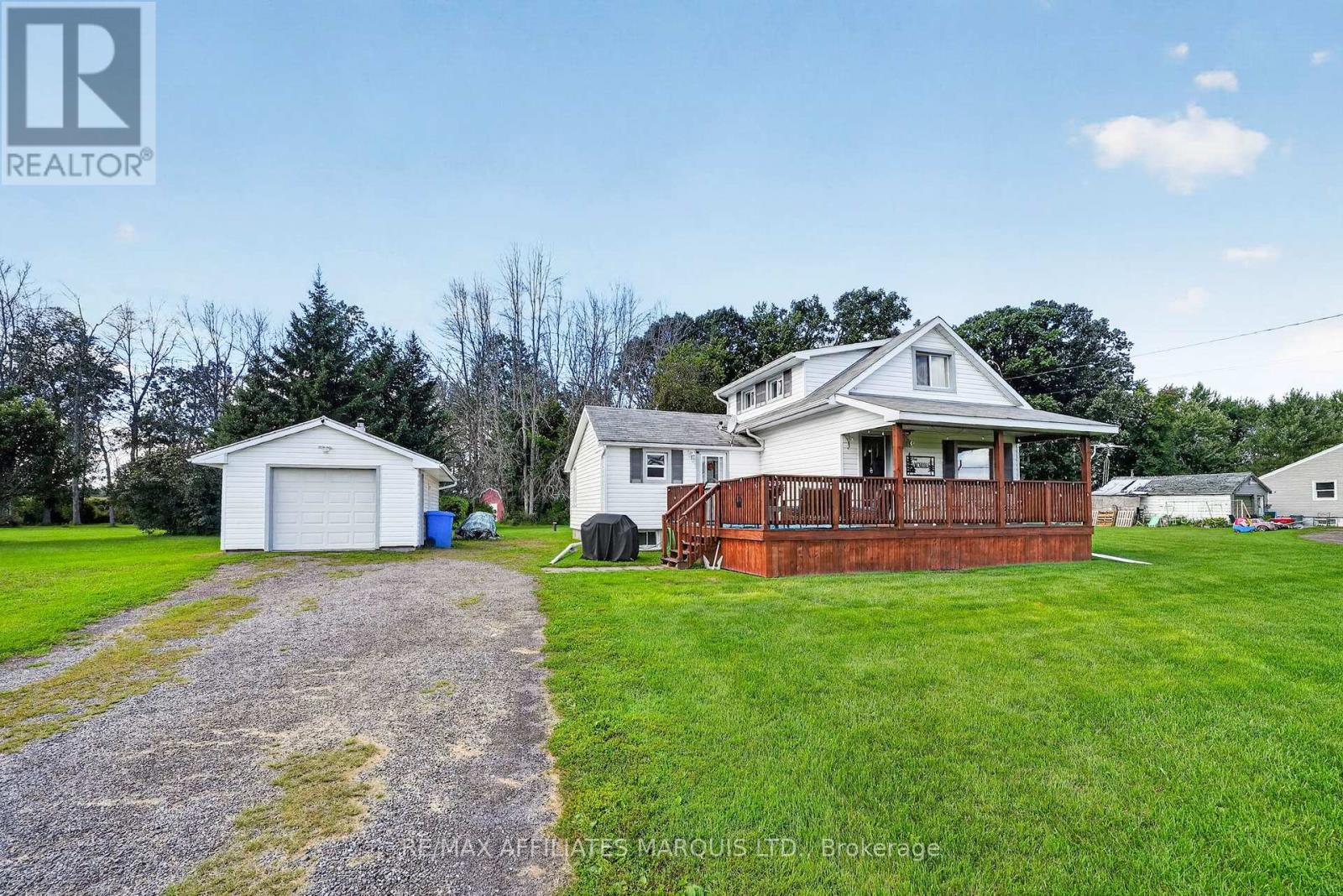 10621 County Road, South Dundas, Ontario  K0E 1K0 - Photo 29 - X13794222