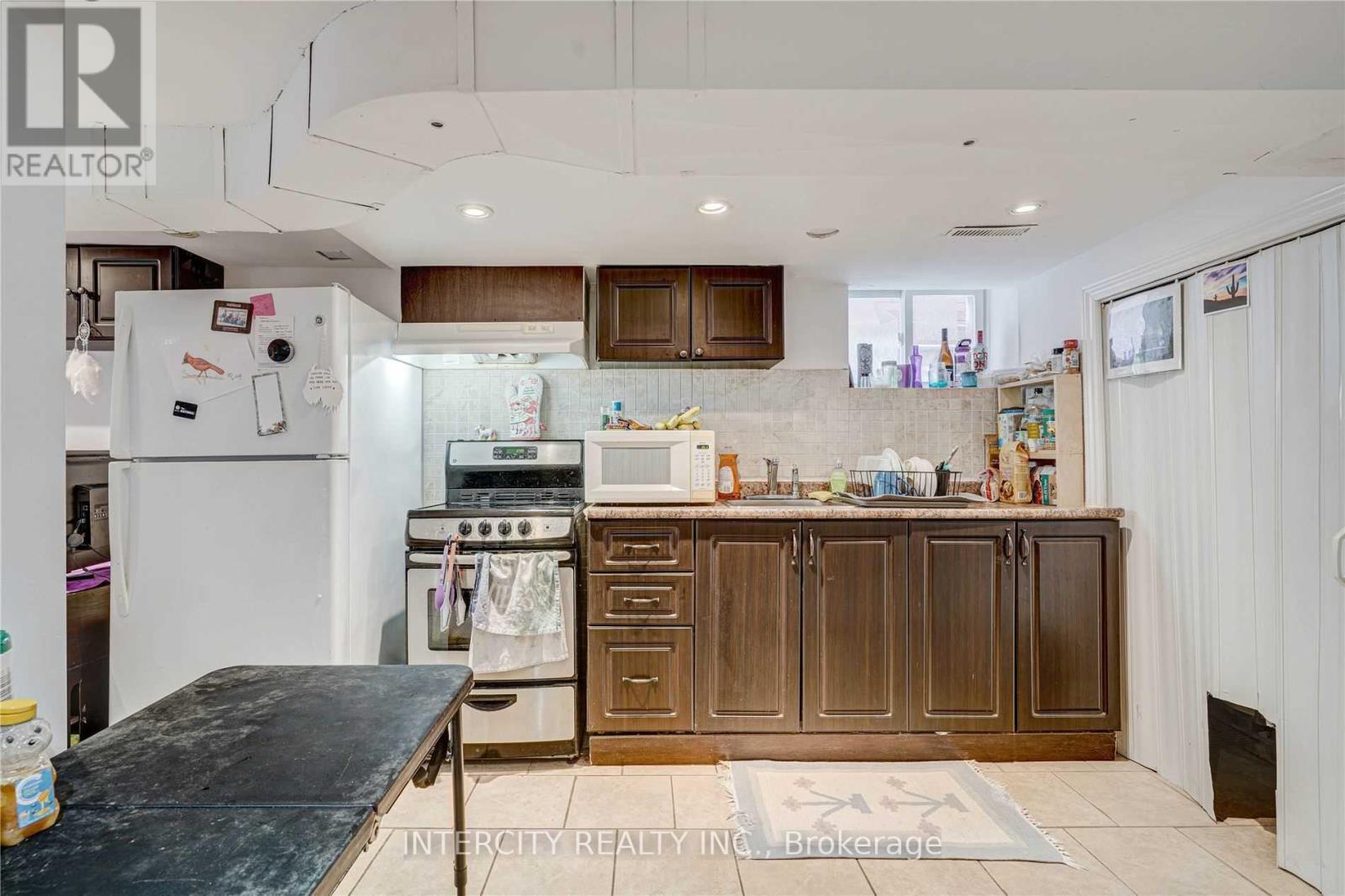 43 Marlee Avenue, Toronto, Ontario  M6E 3B1 - Photo 2 - W13794228