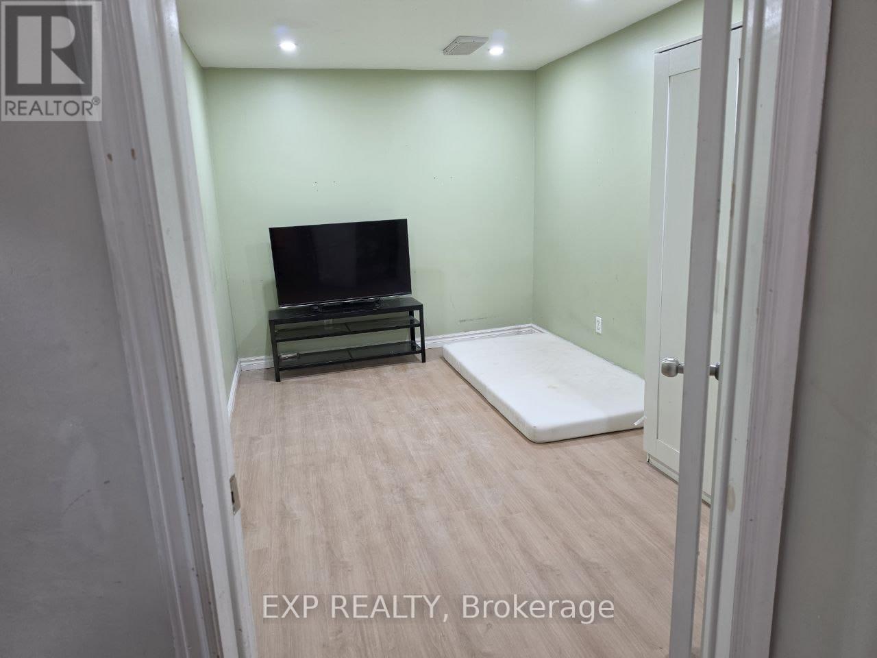 Bsmt - 134 Sandown Avenue, Toronto, Ontario  M1N 3W7 - Photo 8 - E13604934