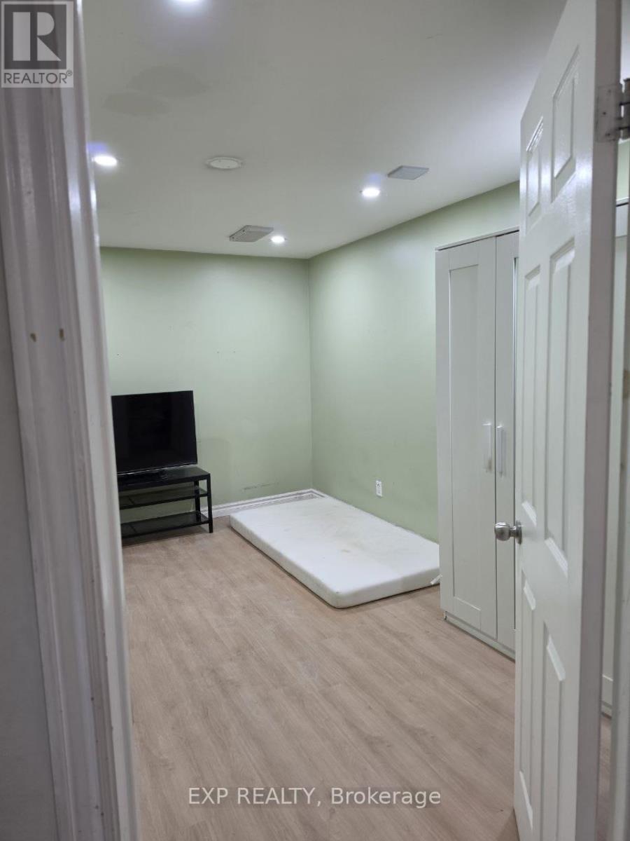 Bsmt - 134 Sandown Avenue, Toronto, Ontario  M1N 3W7 - Photo 9 - E13604934