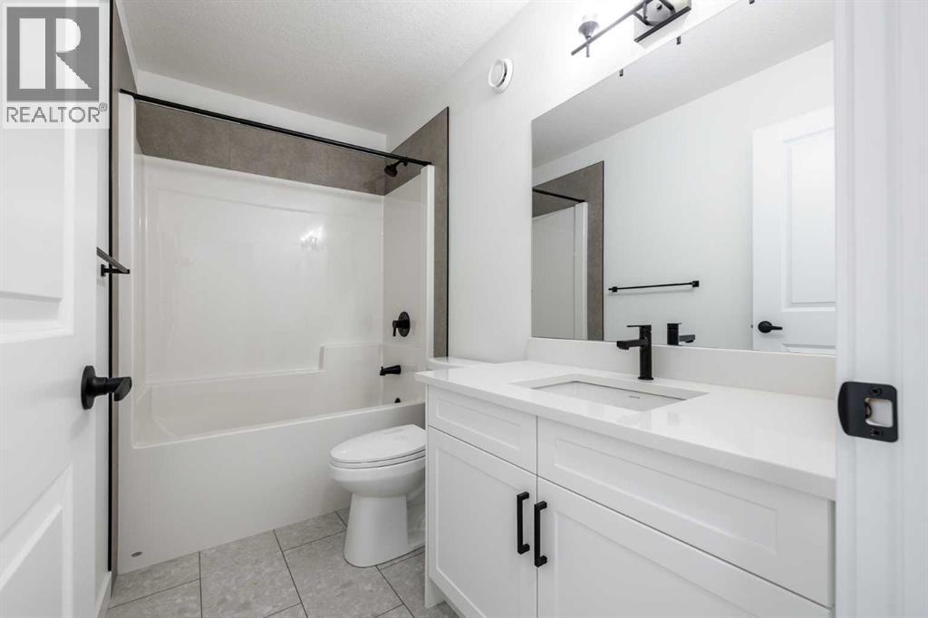 145 Sora Gardens SE, Calgary, Alberta  T3S 0V3 - Photo 38 - A2315771