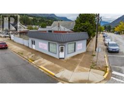 1701 Third Avenue, Trail, British Columbia