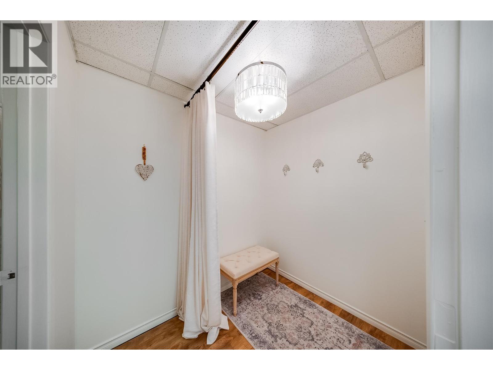 1701 Third Avenue, Trail, British Columbia V1R 1R1 - Photo 11 - 10400855