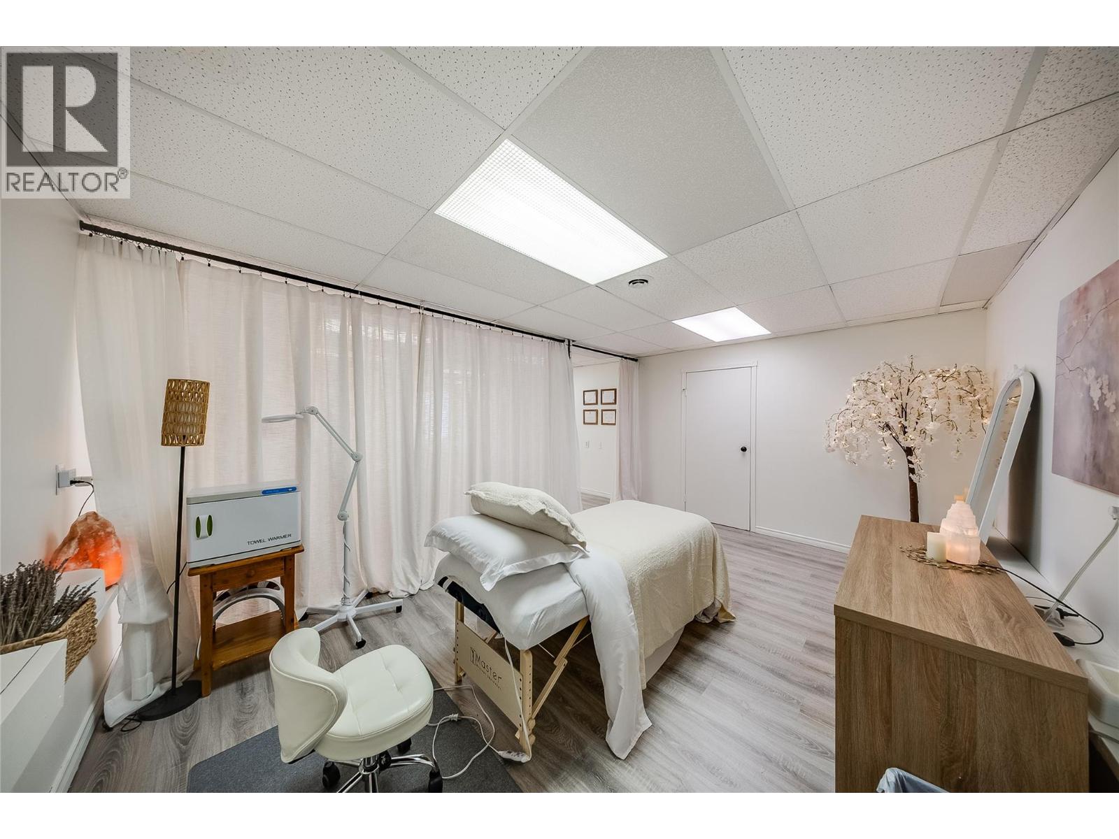 1701 Third Avenue, Trail, British Columbia V1R 1R1 - Photo 6 - 10400855
