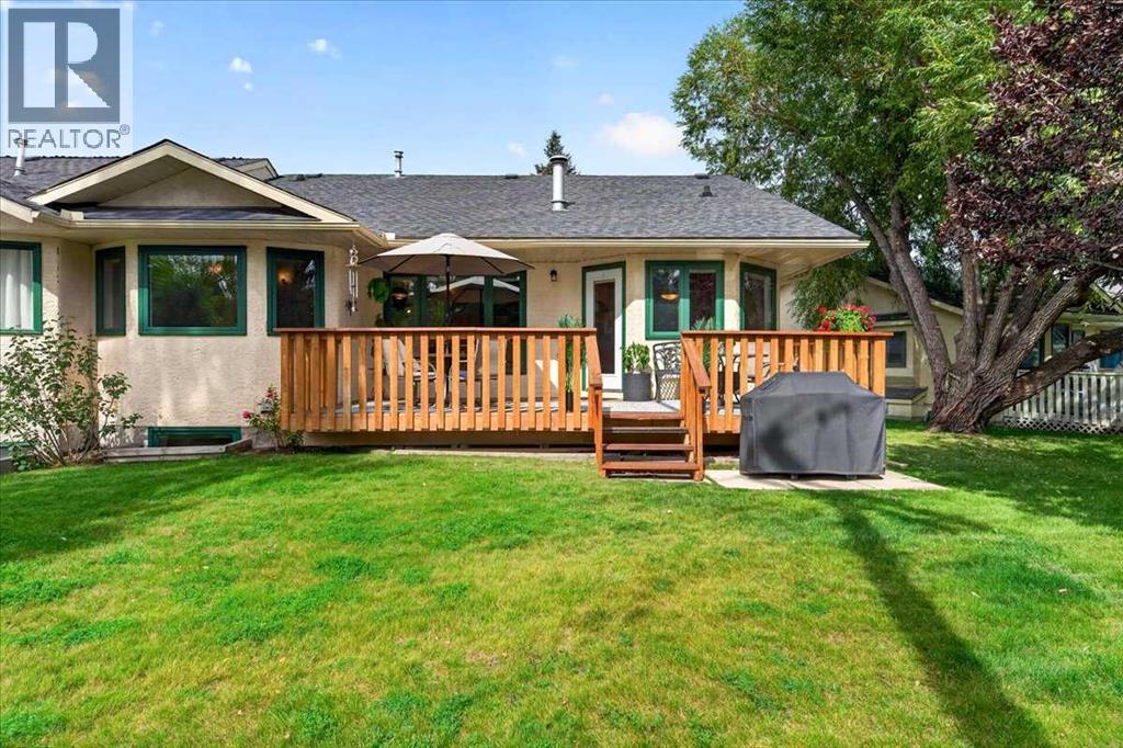 95 Sunlake Close SE photo 33