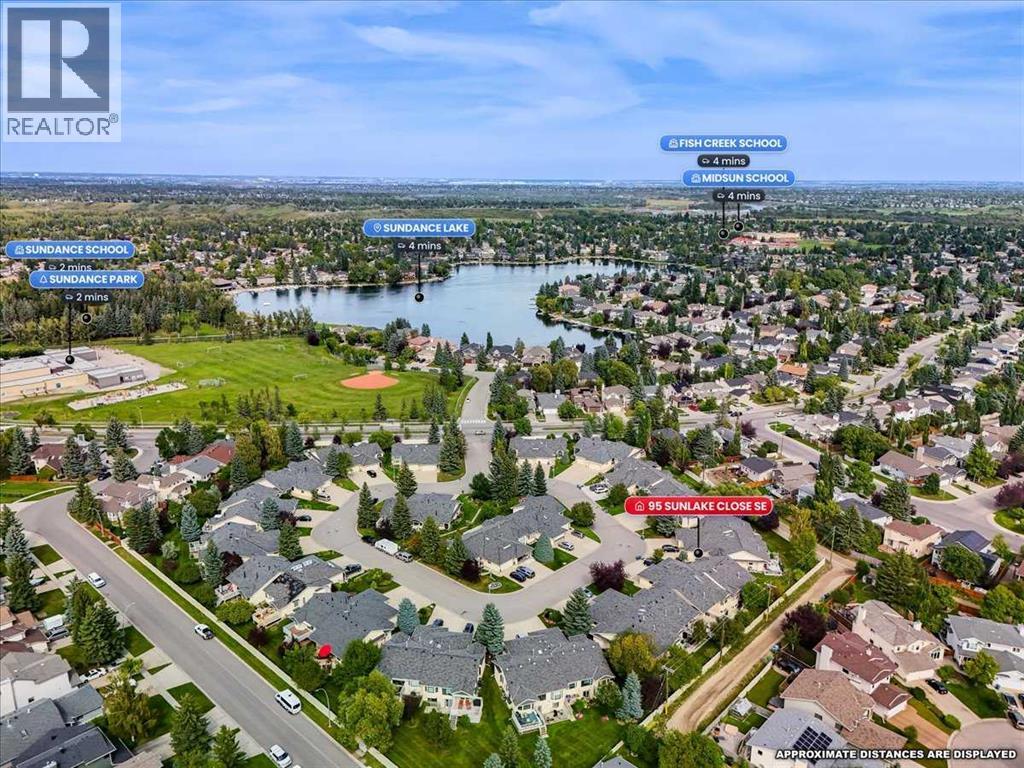 95 Sunlake Close SE photo 46