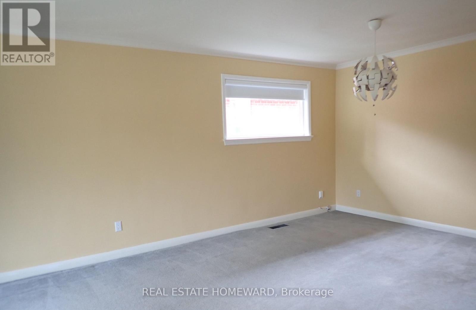 Front - 56 Perivale Crescent, Toronto, Ontario  M1J 2C3 - Photo 13 - E13622004
