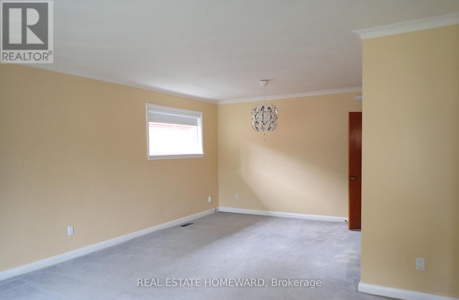 Front - 56 Perivale Crescent, Toronto, Ontario  M1J 2C3 - Photo 11 - E13622004
