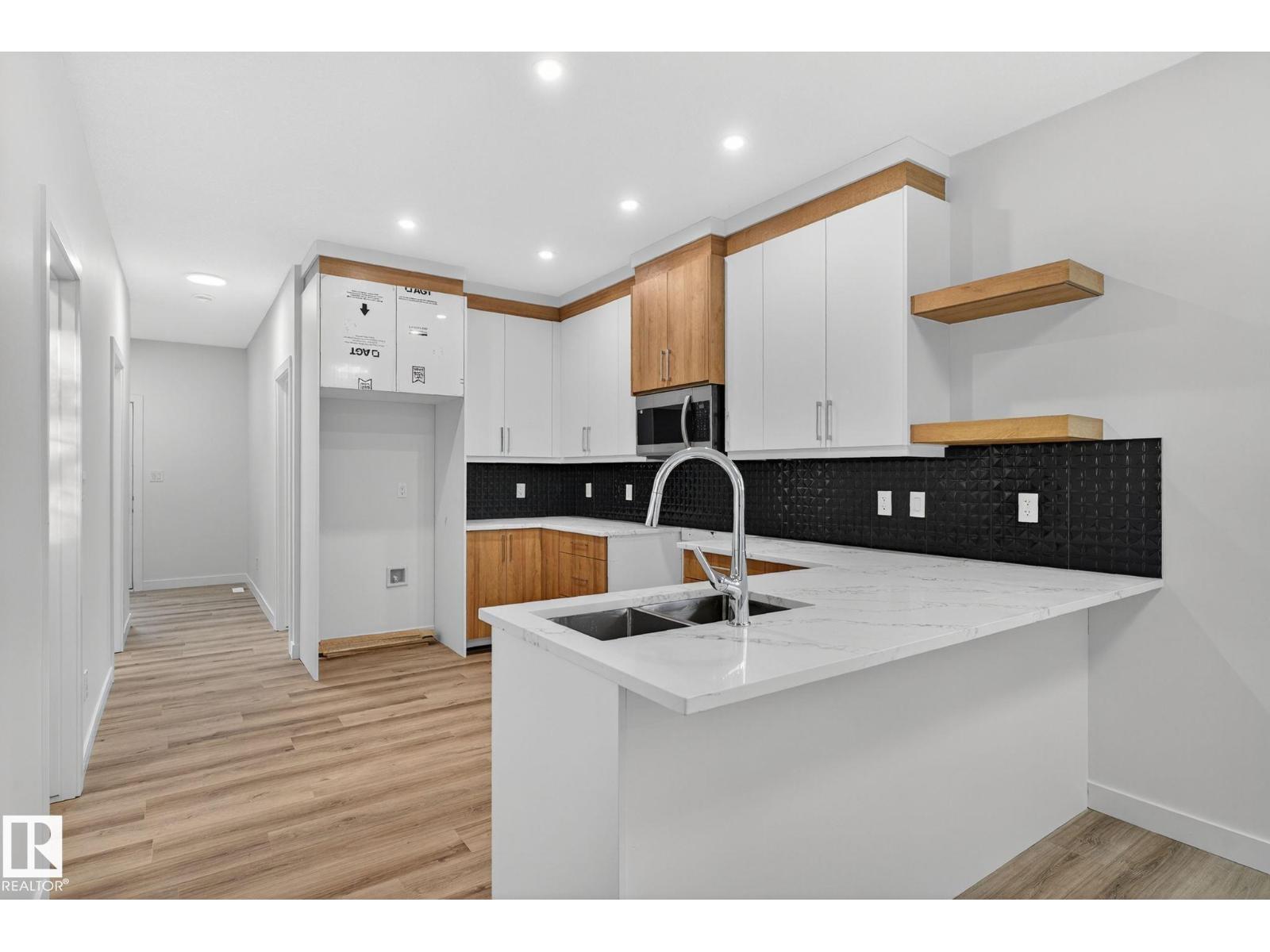 Unknown Address, ,    - Photo 12 - E4509006