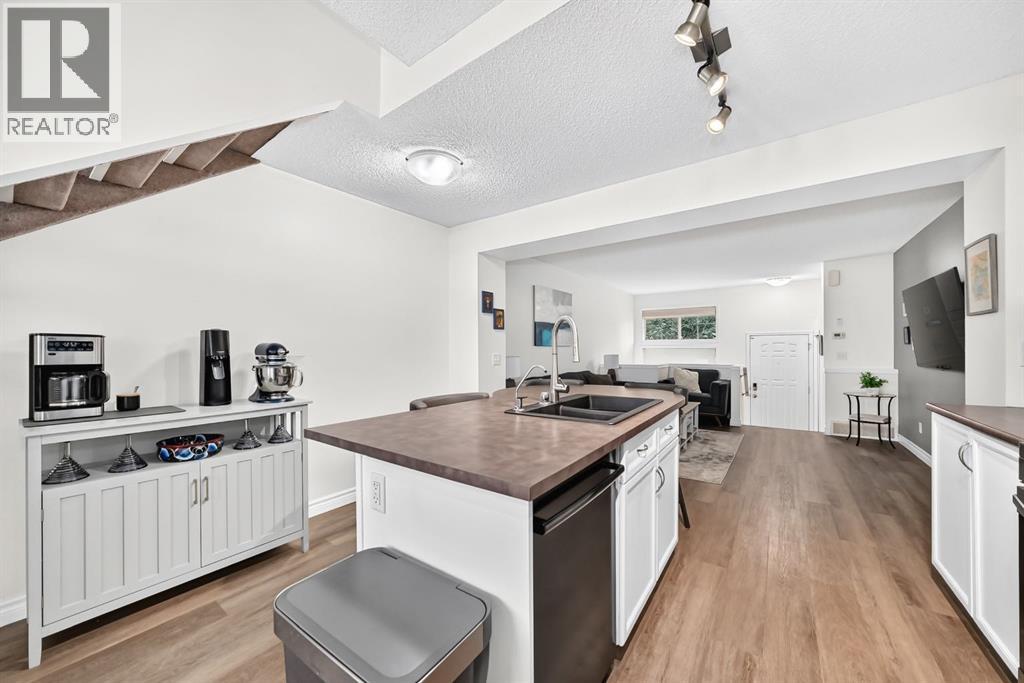 3190 New Brighton Gardens SE, Calgary, Alberta  T2Z 0A7 - Photo 6 - A2344698