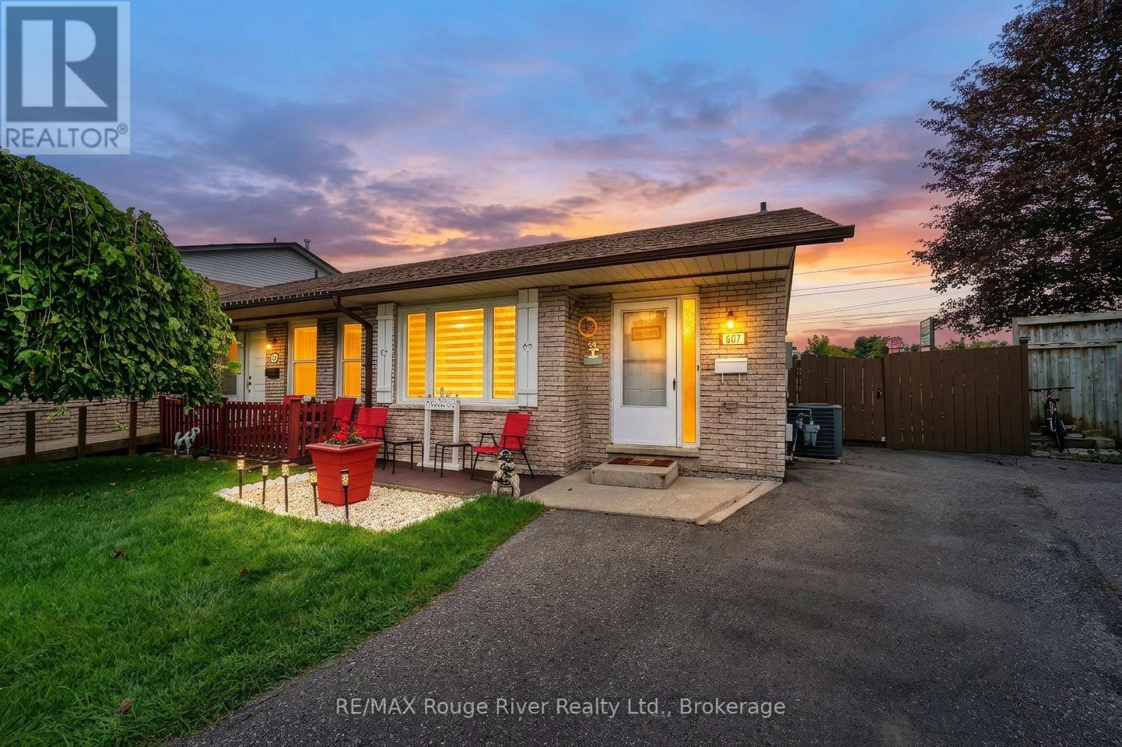 607 FOXRUN COURT, oshawa (pinecrest), Ontario