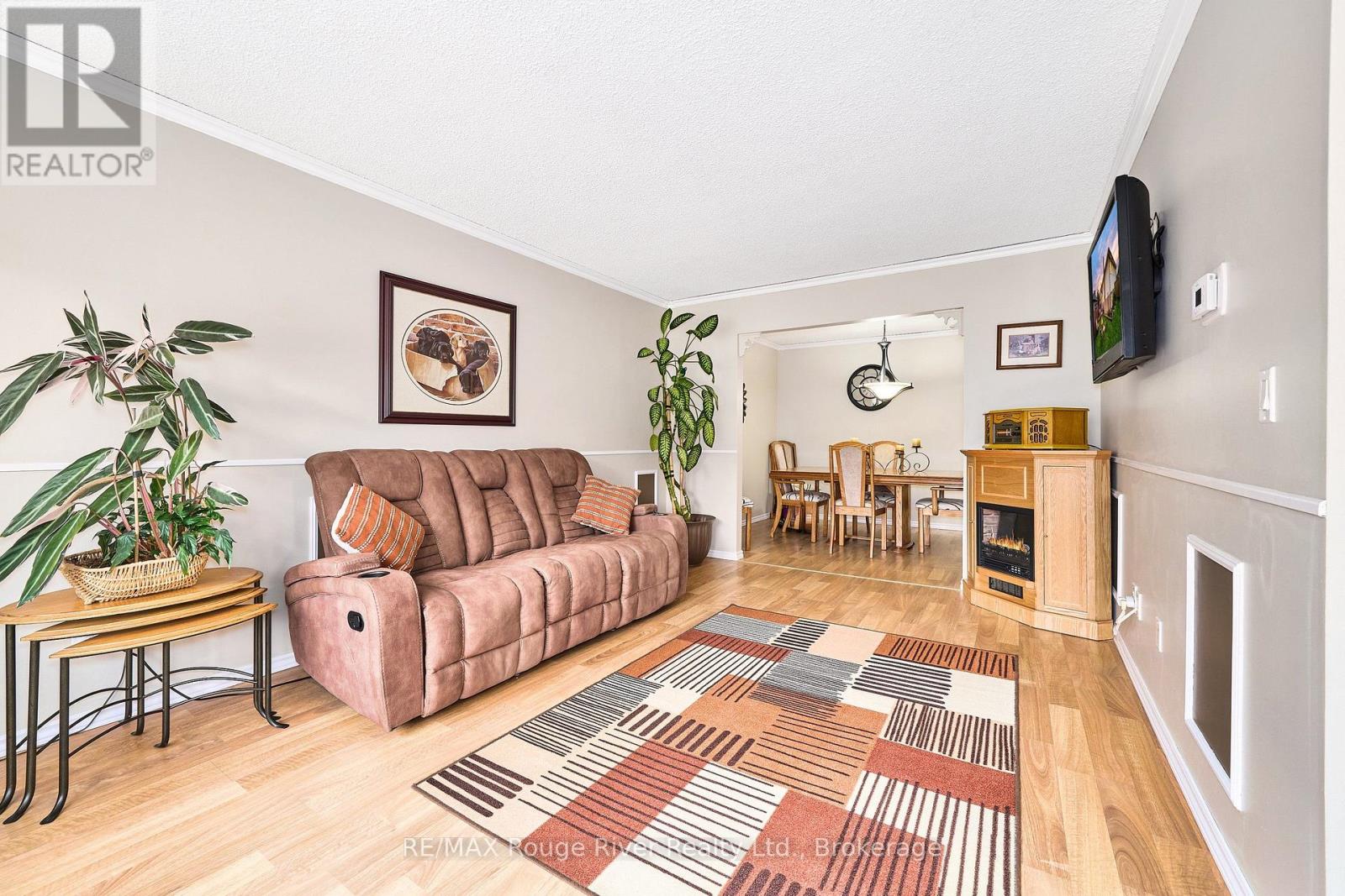 607 Foxrun Court, Oshawa (Pinecrest), Ontario  L1K 1N9 - Photo 19 - E13794262