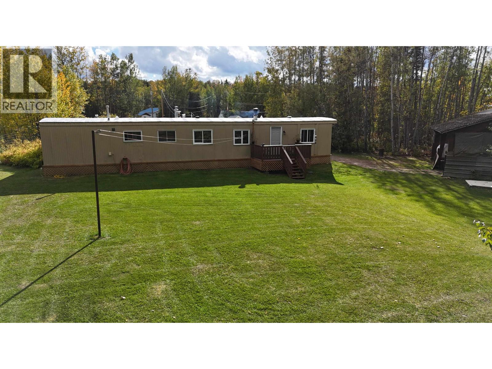 8 Fediw Road, Fort Nelson, British Columbia  V0C 1R0 - Photo 37 - R3166330