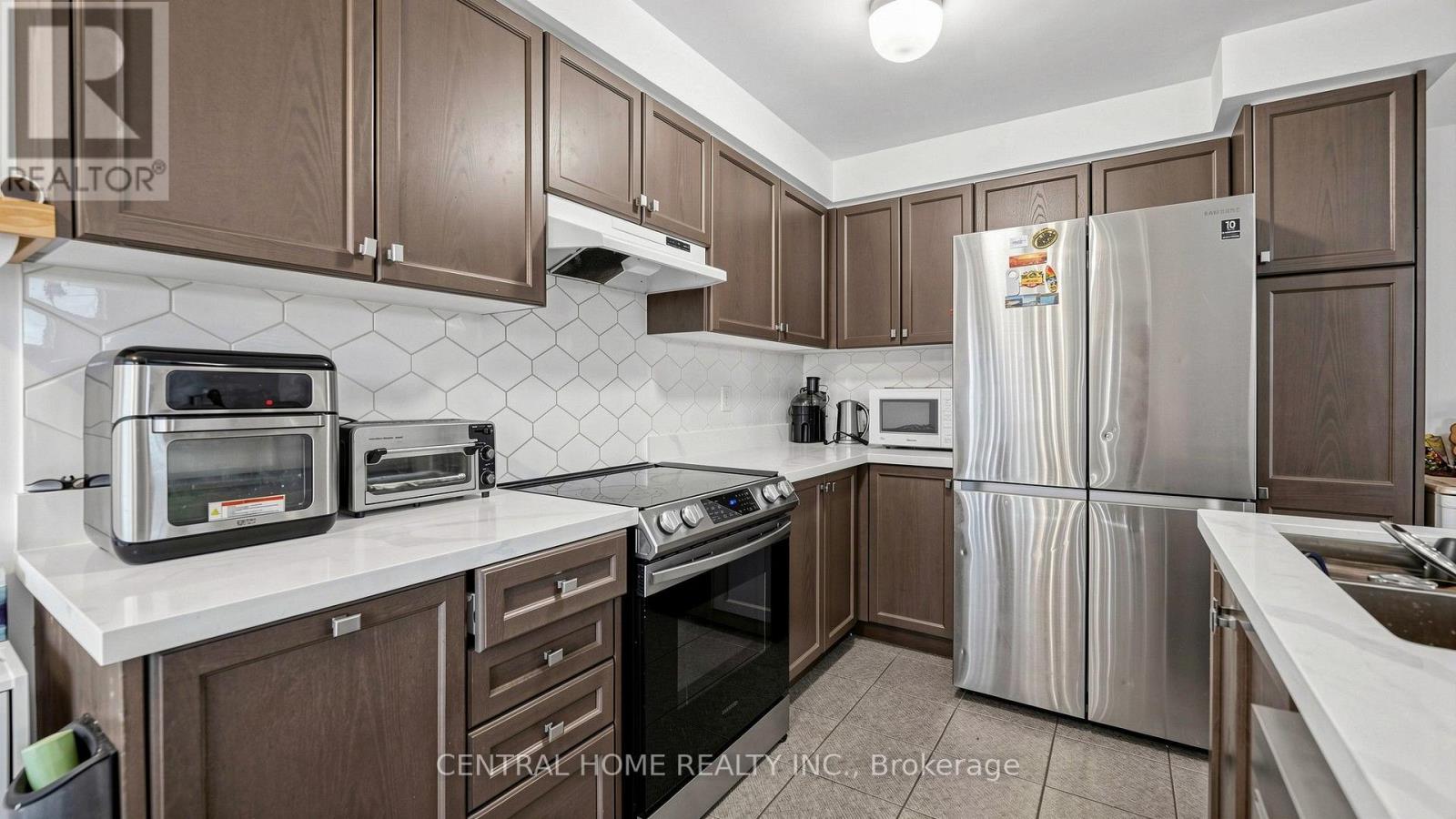 25 Camilleri Road, Ajax, Ontario  L1Z 0T2 - Photo 10 - E13794330