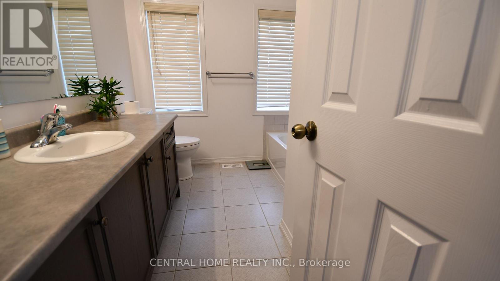 25 Camilleri Road, Ajax, Ontario  L1Z 0T2 - Photo 25 - E13794330