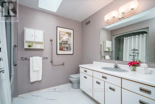Main - 145 Carlson Drive, Newmarket (Gorham-College Manor), Ontario  L3Y 3H1 - Photo 15 - N13794278