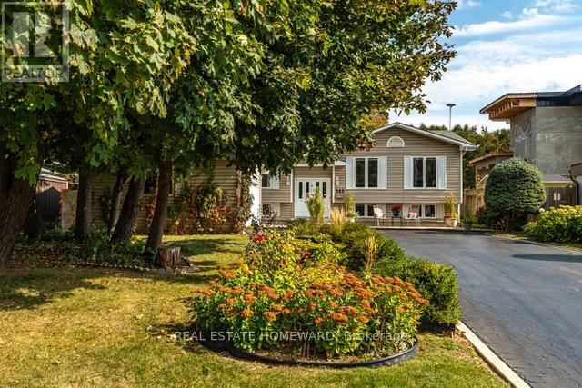 Main - 145 Carlson Drive, Newmarket (Gorham-College Manor), Ontario  L3Y 3H1 - Photo 2 - N13794278