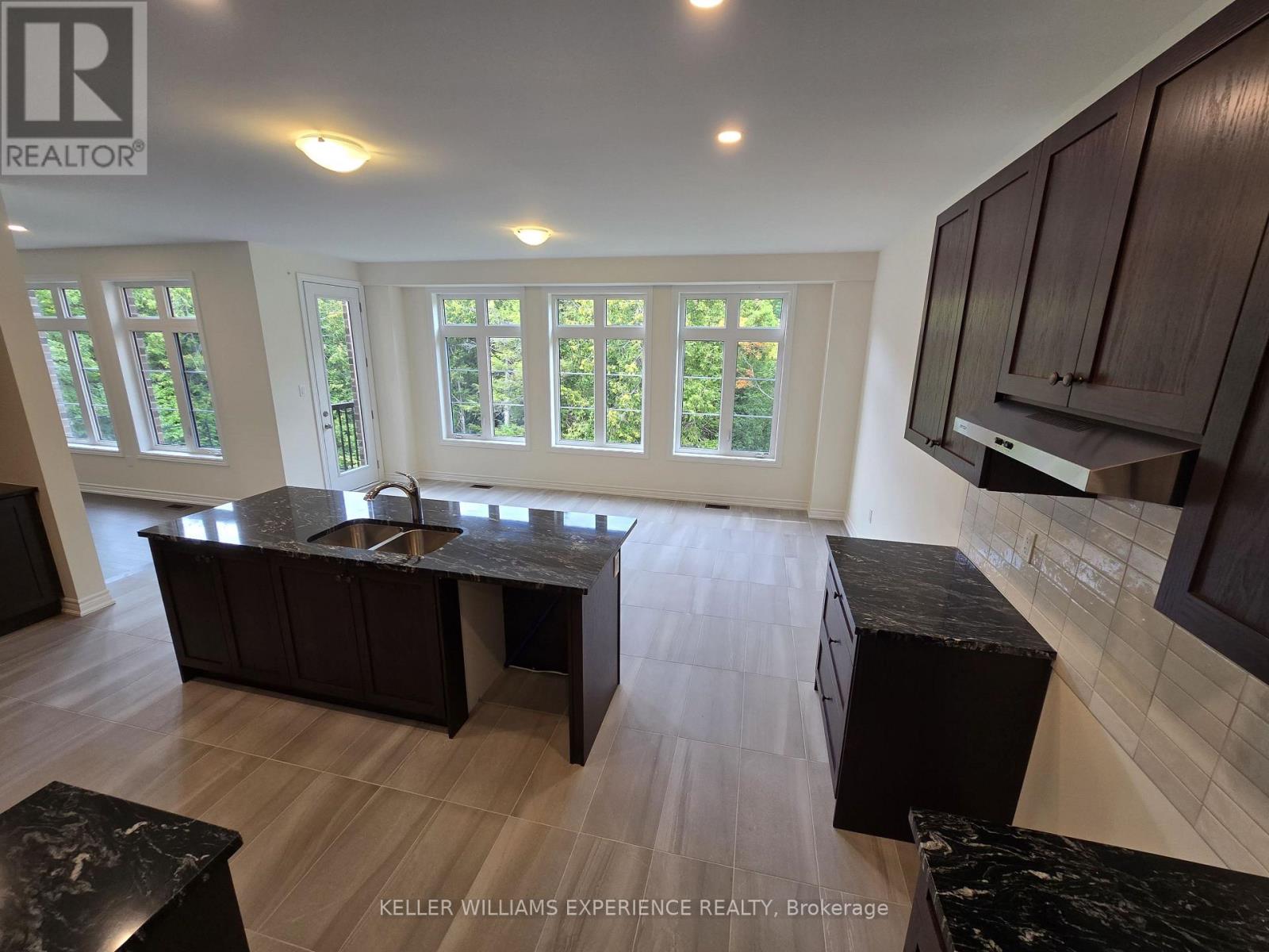 56 Lazarette Lane, East Gwillimbury, Ontario  L9N 0V6 - Photo 10 - N13794304