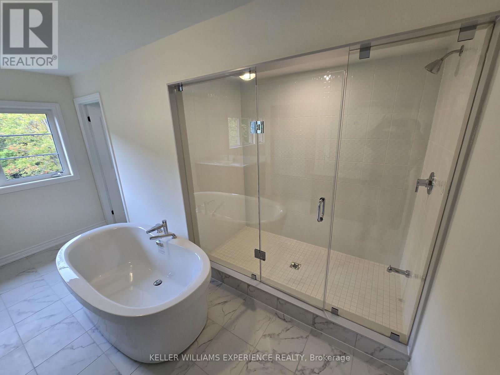 56 Lazarette Lane, East Gwillimbury, Ontario  L9N 0V6 - Photo 24 - N13794304