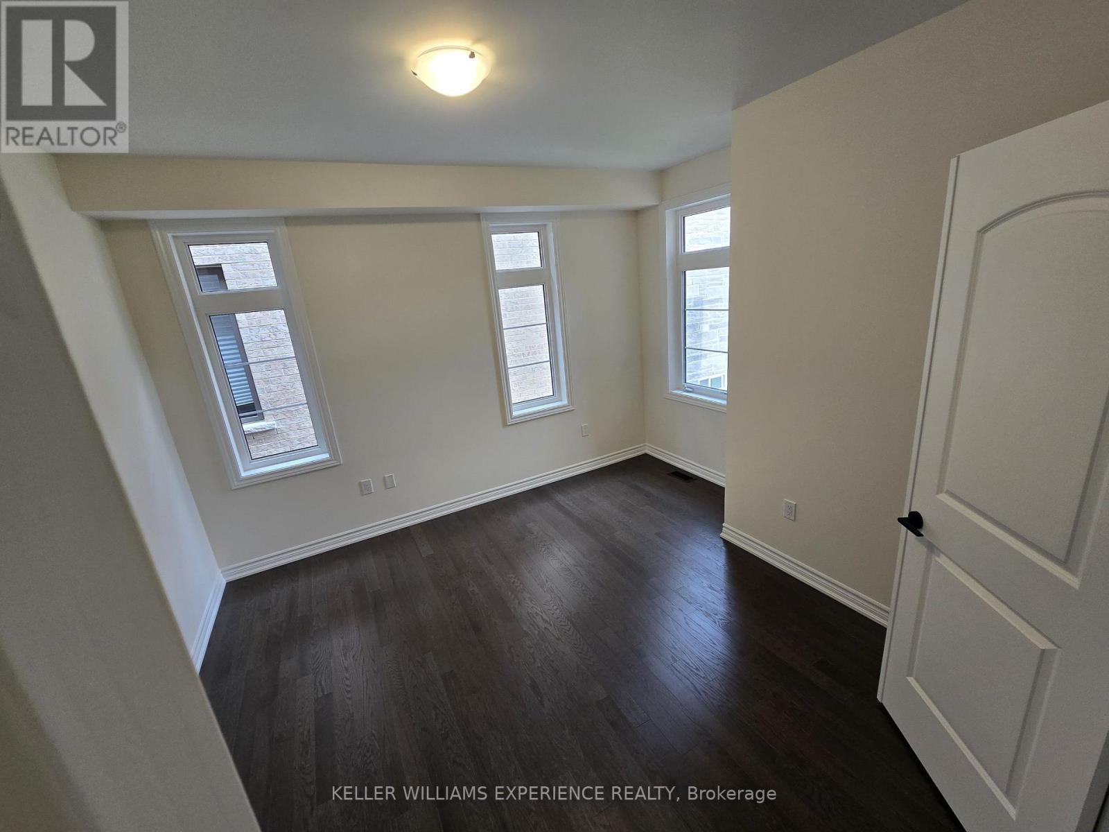 56 Lazarette Lane, East Gwillimbury, Ontario  L9N 0V6 - Photo 4 - N13794304