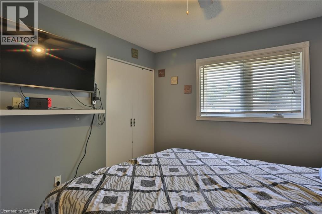41 Greenock Drive Unit# A & B, Kitchener, Ontario  N2E 2J9 - Photo 14 - 40864198