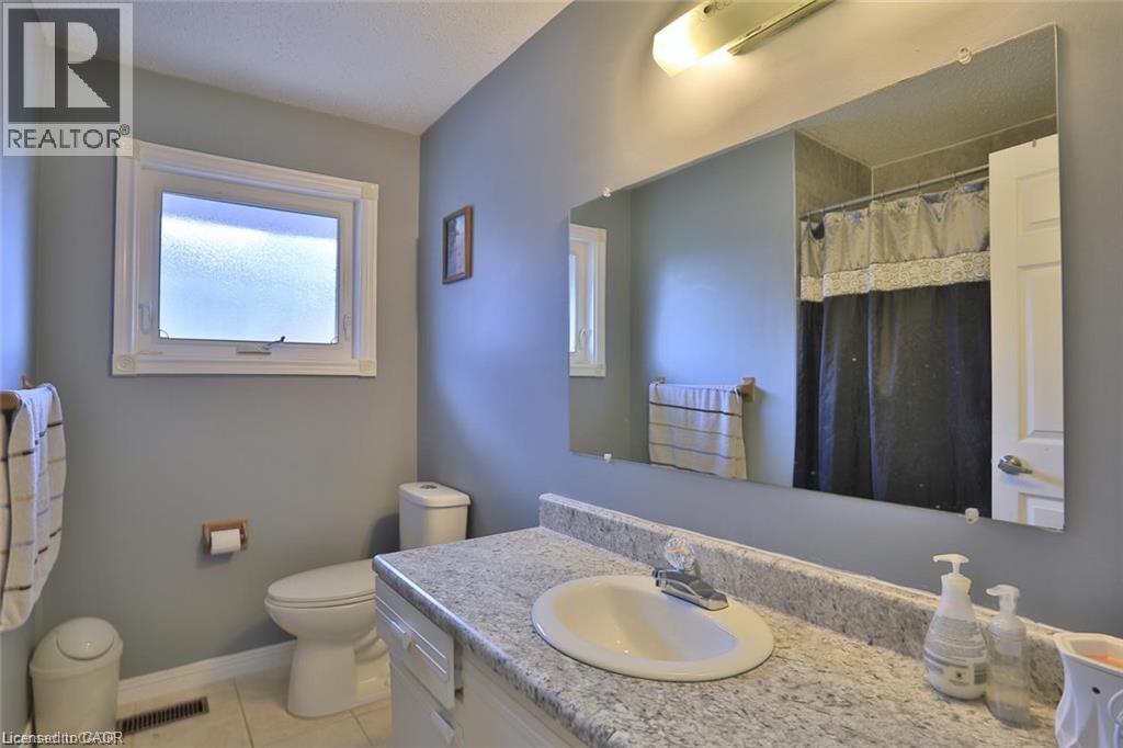 41 Greenock Drive Unit# A & B, Kitchener, Ontario  N2E 2J9 - Photo 15 - 40864198
