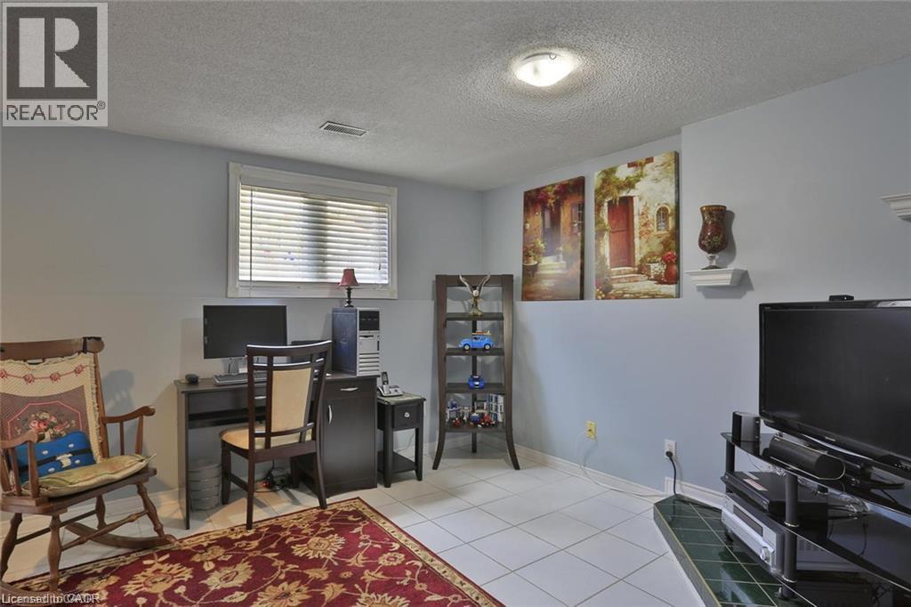 41 Greenock Drive Unit# A & B, Kitchener, Ontario  N2E 2J9 - Photo 20 - 40864198