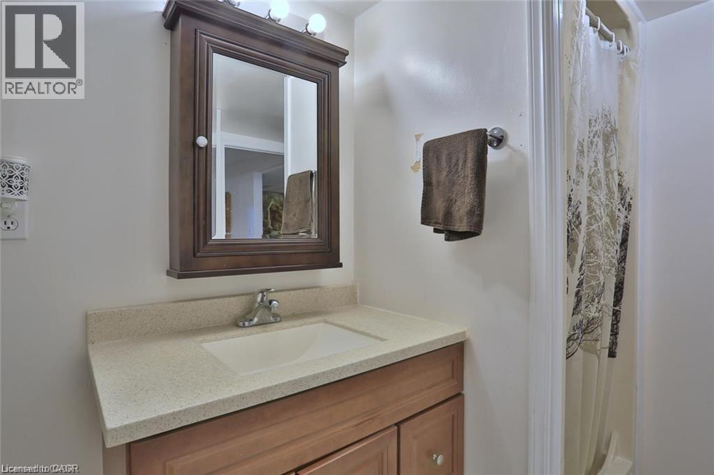 41 Greenock Drive Unit# A & B, Kitchener, Ontario  N2E 2J9 - Photo 28 - 40864198