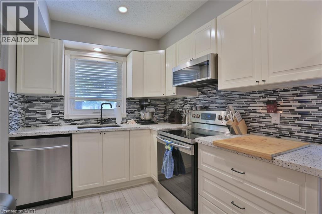 41 Greenock Drive Unit# A & B, Kitchener, Ontario  N2E 2J9 - Photo 5 - 40864198