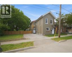 14 BOND Street, Brantford, Ontario