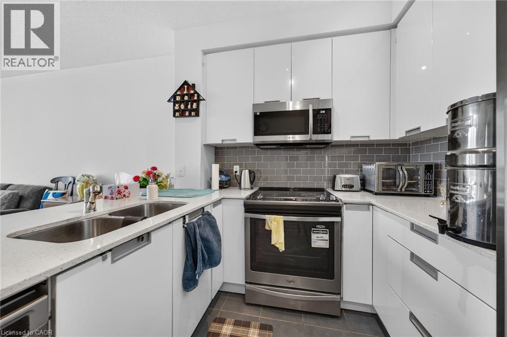 55 Eglinton Avenue W Unit# 605, Mississauga, Ontario  L5R 0E4 - Photo 22 - 40862130