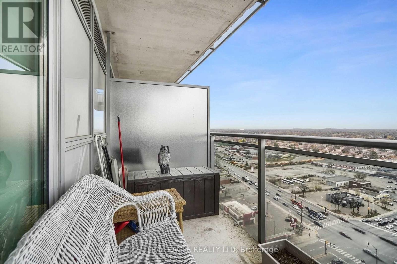 2201 - 215 Queen Street E, Brampton, Ontario  L6W 0A9 - Photo 21 - W13794284
