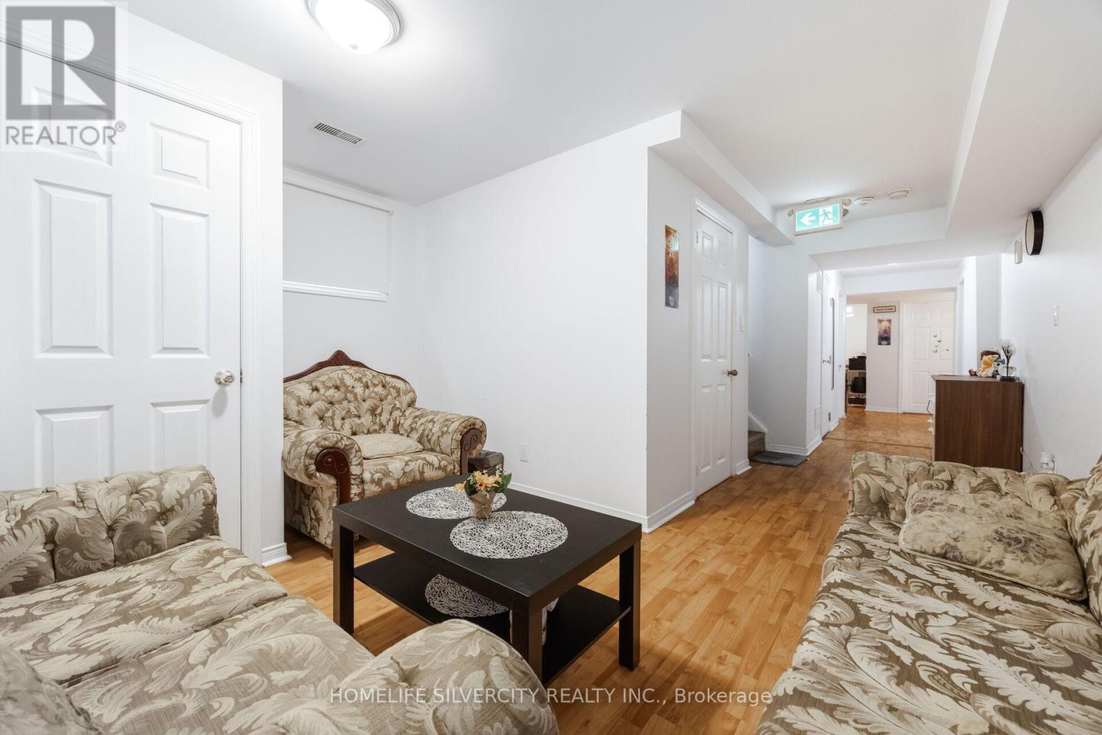 29 Beachpoint Boulevard, Brampton, Ontario  L7A 2T7 - Photo 41 - W13794296
