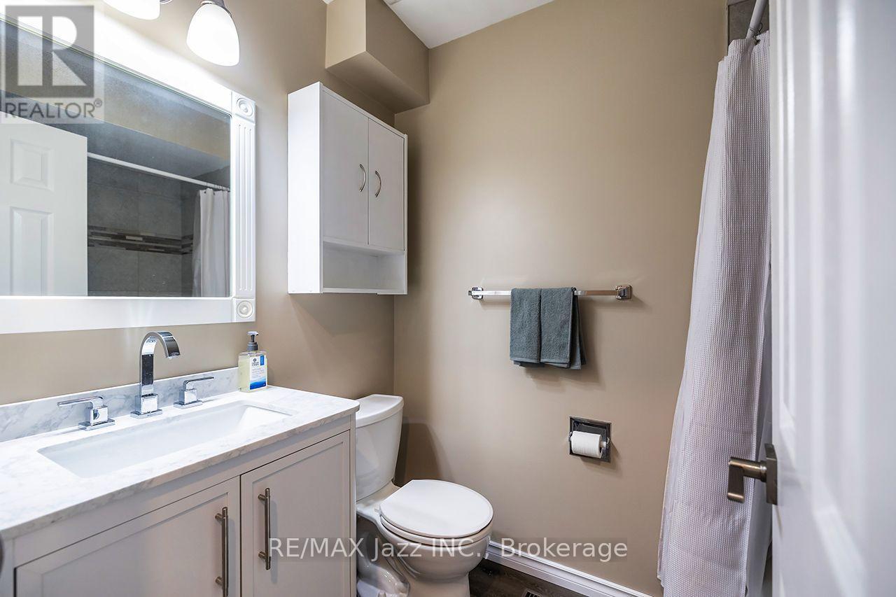260 Lakeview Park Avenue, Oshawa, Ontario  L1J 7M5 - Photo 21 - E13794126